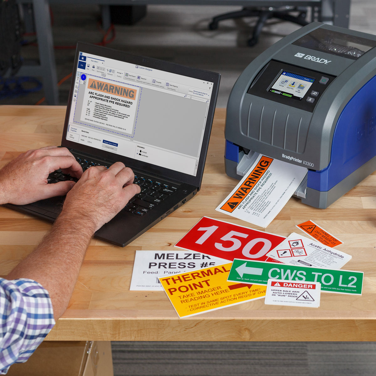 เครื่องปริ้นลาเบลเบรดี้พร้อมชุดซอฟแวร์ brady BradyPrinter i3300 with